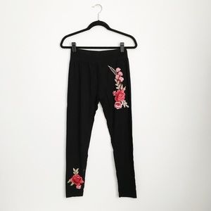 Black And Red Rose Leggings